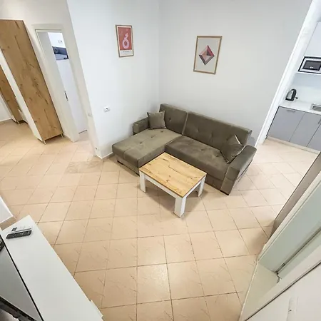 Apartment 2 Bedrooms 1032