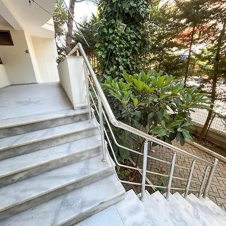 2 Bedrooms 1032 Apartment *